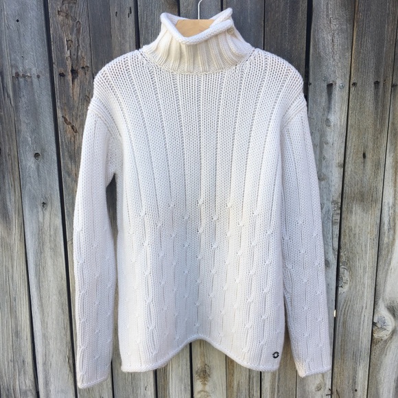 Loro Piana Baby Cashmere Turtleneck Sweater Cream 48 - Picture 16 of 16
